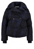 winter_puffer_versace.jpg